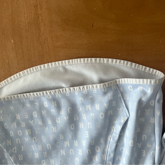 Under Armour Cold Gear Girls Yth Large Hooded Sweatshirt, pale blue UA letters - Picture 4 of 8